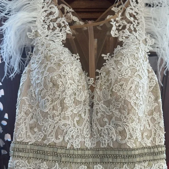 ✔️#71B BNWT MAC DUGGAL EMBELLISHED FEATHER ILLUSION NECK TRUMPET GOWN 79230 - Picture 5 of 13